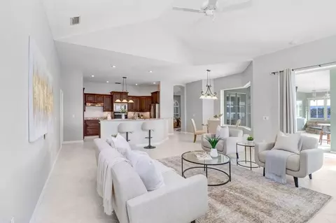 Other - 703 Covington Ct, Seffner, FL 33584 photo 5 of 8