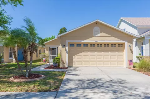 923 Windton Oak Dr, Ruskin, FL 33570