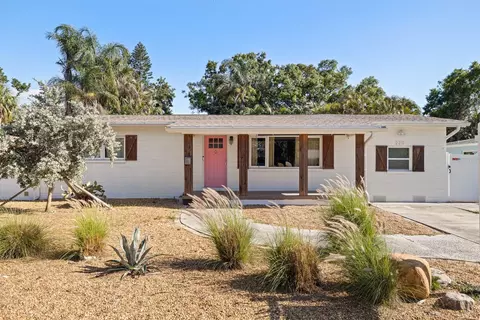 220 45th Ave S, Saint Petersburg, FL 33705
