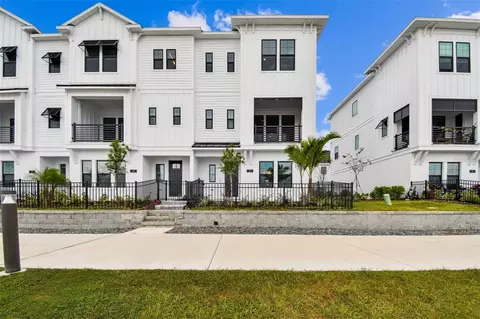 1630 Springwell Ln, Sarasota, FL 34240