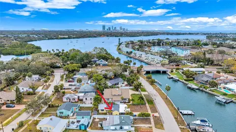 3945 Sunrise Dr S, Saint Petersburg, FL 33705
