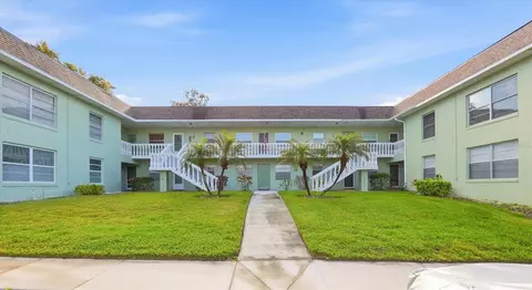1250 S Pinellas Ave #214, Tarpon Springs, FL 34689