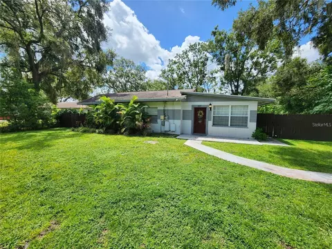 11107 Riverview Dr, Riverview, FL 33578