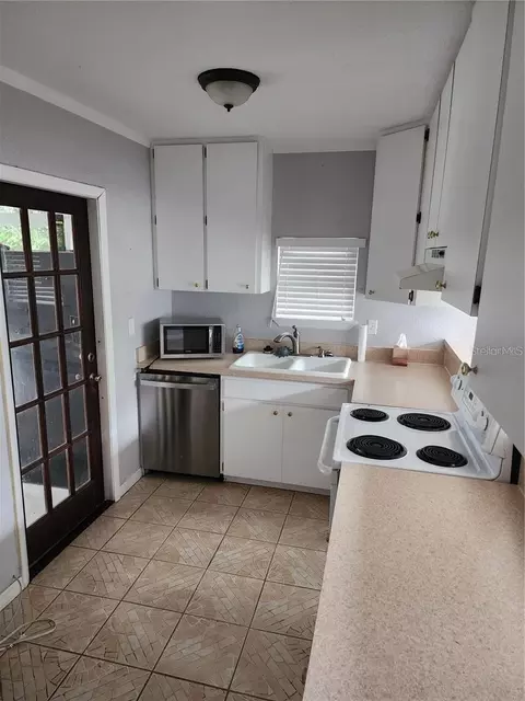 Kitchen - 11107 Riverview Dr, Riverview, FL 33578 photo 1 of 3