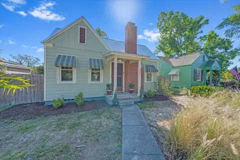 943 Queen St N, Saint Petersburg, FL 33713