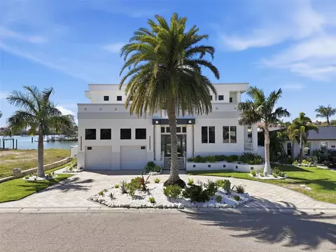 42 Midway Is, Clearwater, FL 33767