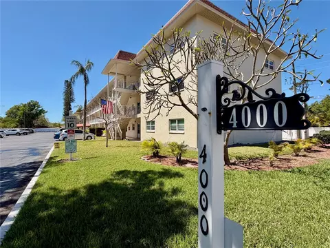 4000 3rd St N #302, Saint Petersburg, FL 33703