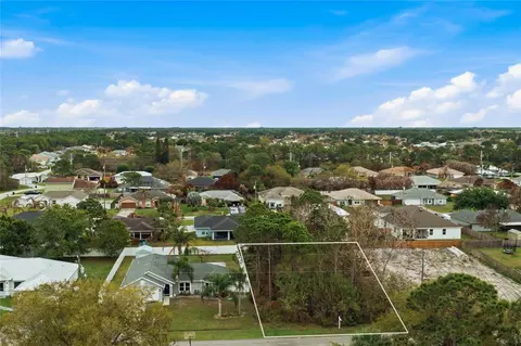 6447 NW Hemlock St, Port St Lucie, FL 34986