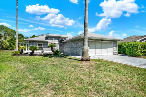 29451 Schinnecock Hills Ln, San Antonio, FL 33576