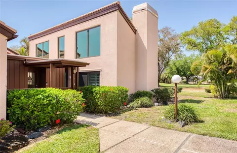 1307 Pelican Creek Xing #1307, Saint Petersburg, FL 33707