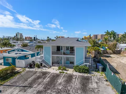 11430 3rd St E, Treasure Island, FL 33706