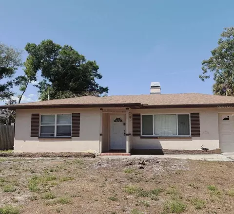 704 Brookside Dr, Clearwater, FL 33764