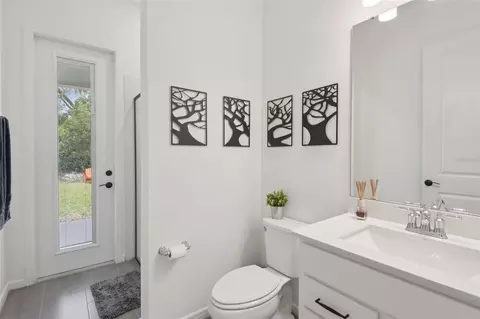 Bath - 11473 Owasee Trails Pl, Riverview, FL 33569 photo 1 of 6
