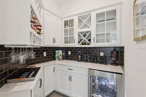 Kitchen - 11473 Owasee Trails Pl, Riverview, FL 33569 photo 5 of 5