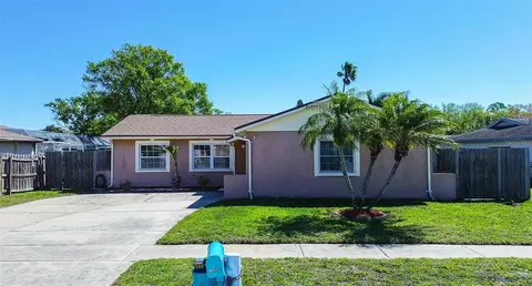 10849 92nd St, Seminole, FL 33777