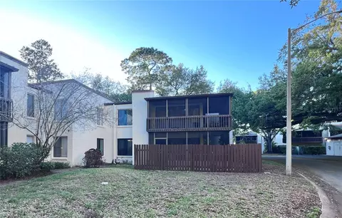 700 Starkey Rd #814, Largo, FL 33771