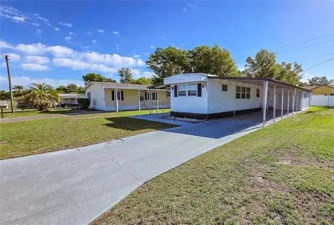 5330 Betmar Dr, Zephyrhills, FL 33542