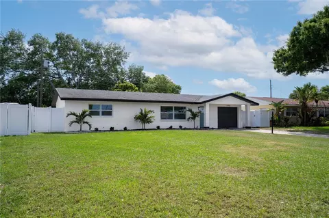 11932 85th Ter, Seminole, FL 33772