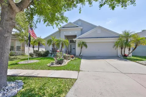 5223 Clover Mist Dr, Apollo Beach, FL 33572