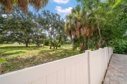 10850 Oakhurst Rd, Largo, FL 33774 photo 8