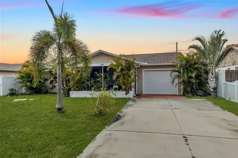8318 76th Ave, Seminole, FL 33777
