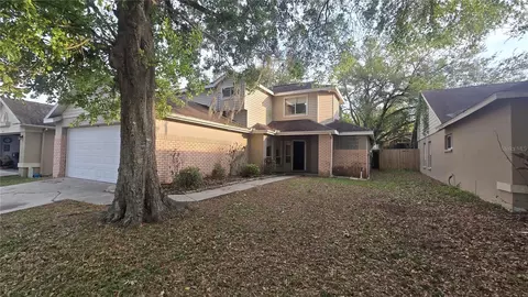 317 Sand Ridge Dr, Valrico, FL 33594