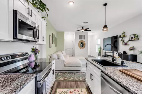 Kitchen - 10459 Ladybug Cv, Parrish, FL 34219 photo 4 of 6