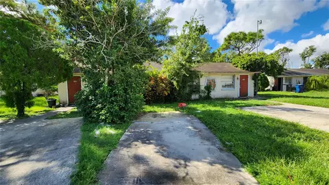 Exterior - 904 33rd Ave E, Bradenton, FL 34208 photo 5 of 5