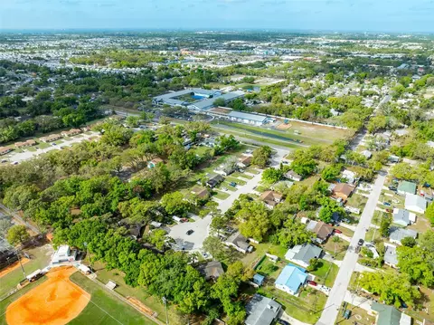 View/Area - 904 33rd Ave E, Bradenton, FL 34208 photo 8 of 13