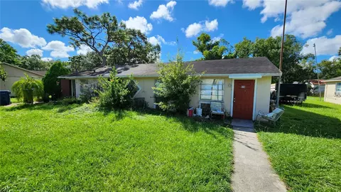 Exterior - 904 33rd Ave E, Bradenton, FL 34208 photo 4 of 5