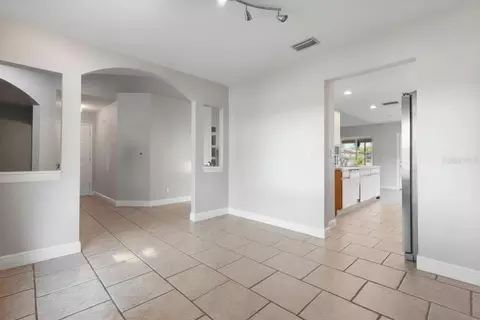 Entry Way - 4234 Donnington Dr, Parrish, FL 34219 photo 2 of 2