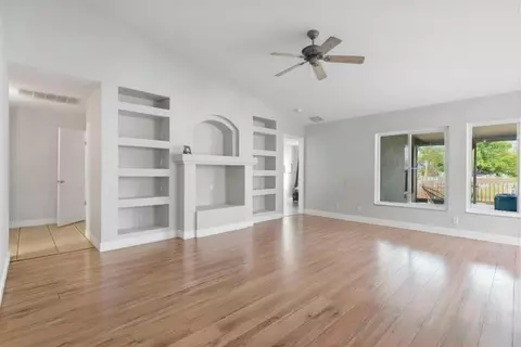 Living - 4234 Donnington Dr, Parrish, FL 34219 photo 2 of 4