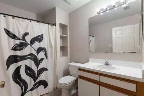 Bath - 4234 Donnington Dr, Parrish, FL 34219 photo 1 of 2