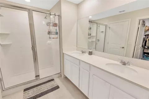 Bath - 530 Patton Loop, Bartow, FL 33830 photo 2 of 3