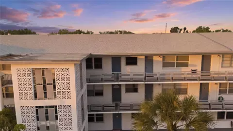 6000 20th St N #144, Saint Petersburg, FL 33714