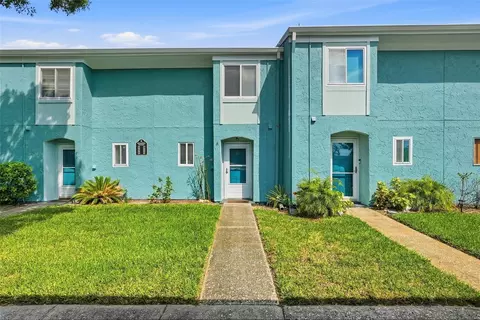 107 114th Ave N, Saint Petersburg, FL 33716