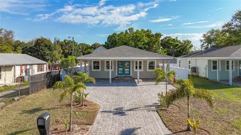 321 21st St W, Palmetto, FL 34221