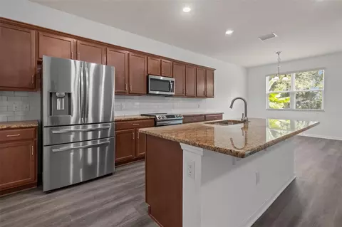 Kitchen - 12124 Lake Blvd, Trinity, FL 34655 photo 2 of 2