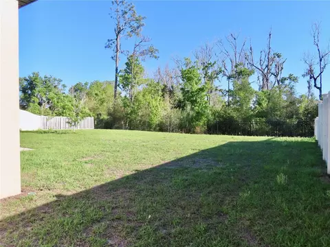 Exterior - 13149 Conquistador Loop, Spring Hill, FL 34610 photo 7 of 9