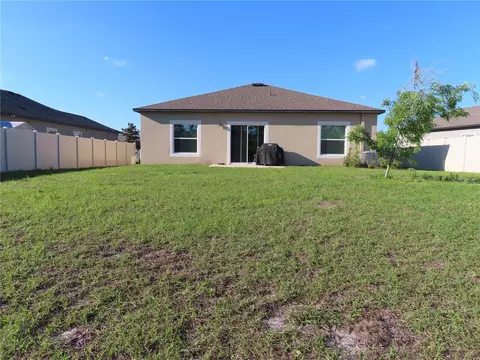 Exterior - 13149 Conquistador Loop, Spring Hill, FL 34610 photo 6 of 9