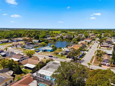 View/Area - 1102 Springtime Dr, Holiday, FL 34691 photo 3 of 5