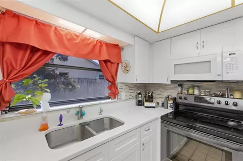 Kitchen - 1102 Springtime Dr, Holiday, FL 34691 photo 5 of 5