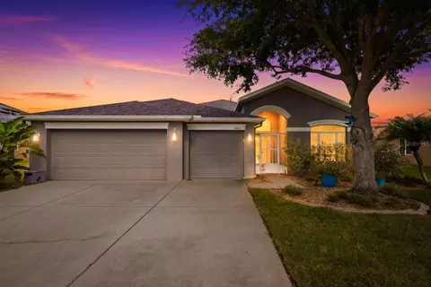 2423 Triggerfish Ct, Holiday, FL 34691