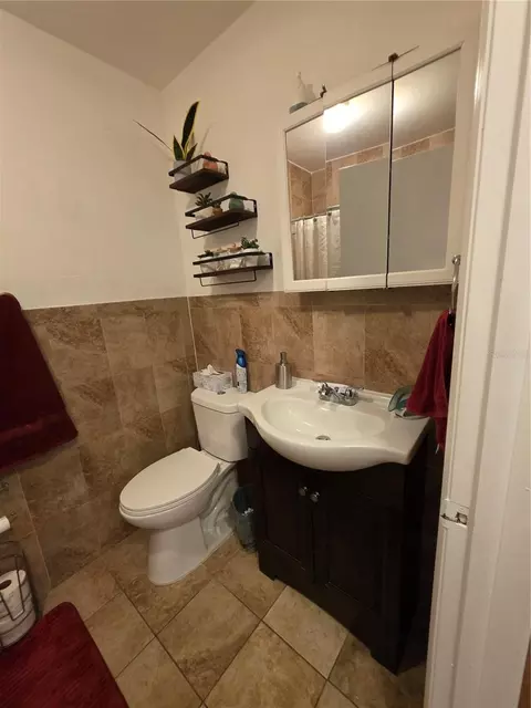 Bath - 8088 Clipper Ct, Spring Hill, FL 34606 photo 2 of 4