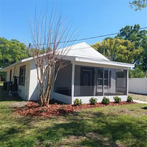 16810 Whirley Rd, Lutz, FL 33558