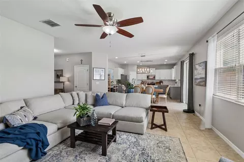 Entry Way - 10517 Massimo Dr, Wimauma, FL 33598 photo 1 of 12
