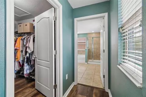 Entry Way - 10517 Massimo Dr, Wimauma, FL 33598 photo 10 of 12