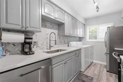 Other - 501 E Bay Dr #202, Largo, FL 33770 photo 4 of 7