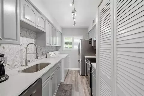 Other - 501 E Bay Dr #202, Largo, FL 33770 photo 5 of 7
