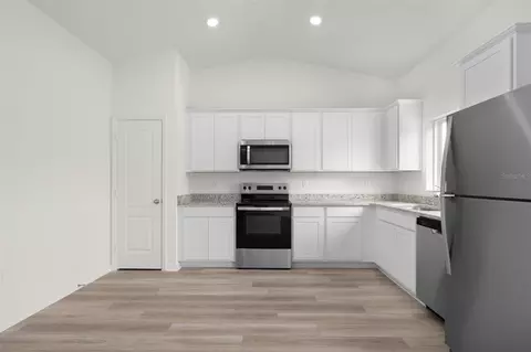 Kitchen - 13323 Tula Loop, Astatula, FL 34705 photo 2 of 2